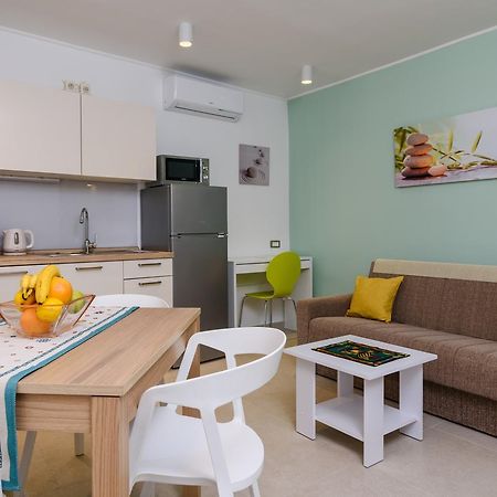 Apartmani Marko I Ana Marina Dış mekan fotoğraf