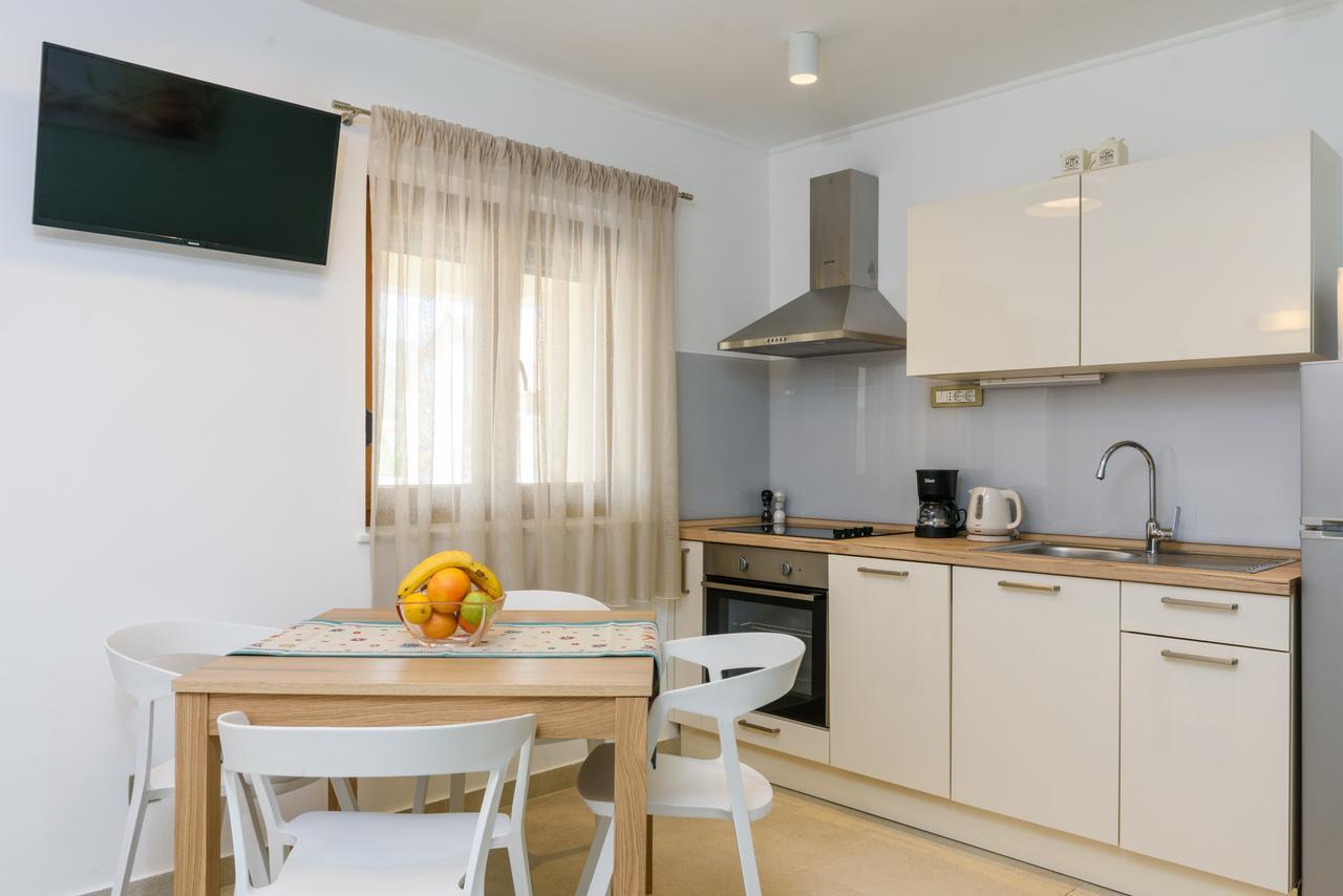 Apartmani Marko I Ana Marina Dış mekan fotoğraf