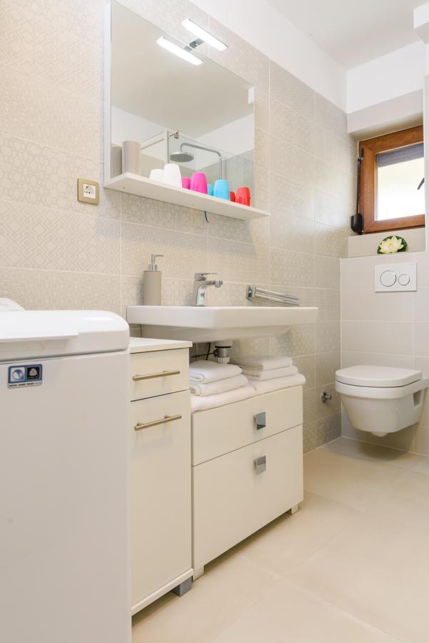 Apartmani Marko I Ana Marina Dış mekan fotoğraf