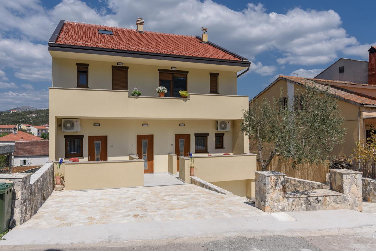 Apartmani Marko I Ana Marina Dış mekan fotoğraf