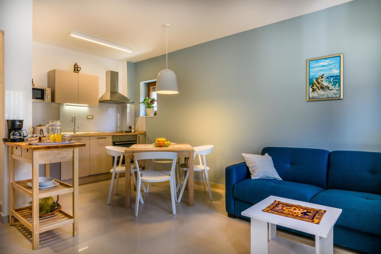 Apartmani Marko I Ana Marina Dış mekan fotoğraf