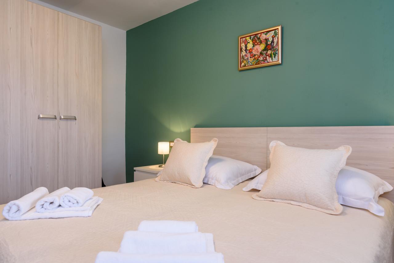 Apartmani Marko I Ana Marina Dış mekan fotoğraf