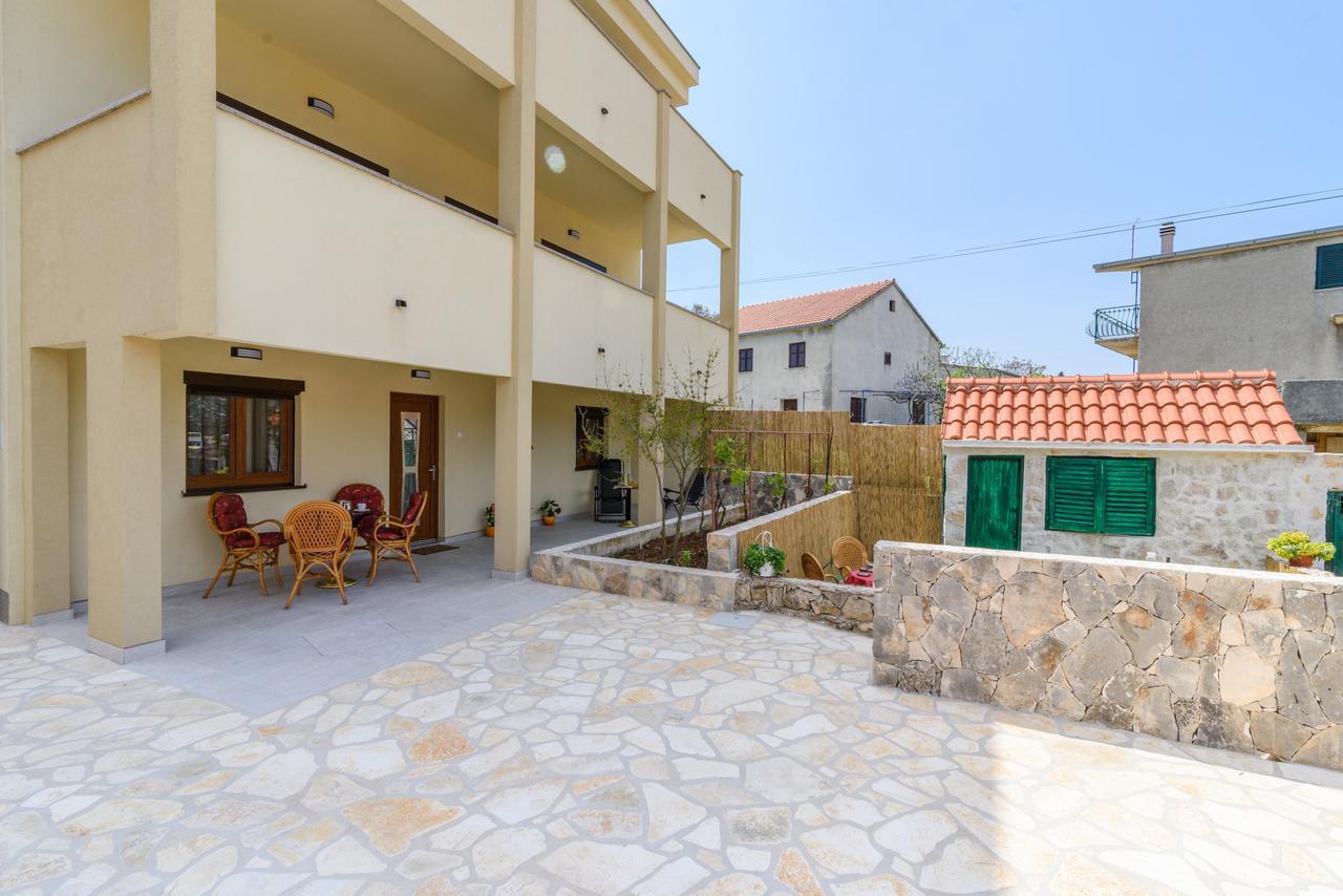 Apartmani Marko I Ana Marina Dış mekan fotoğraf