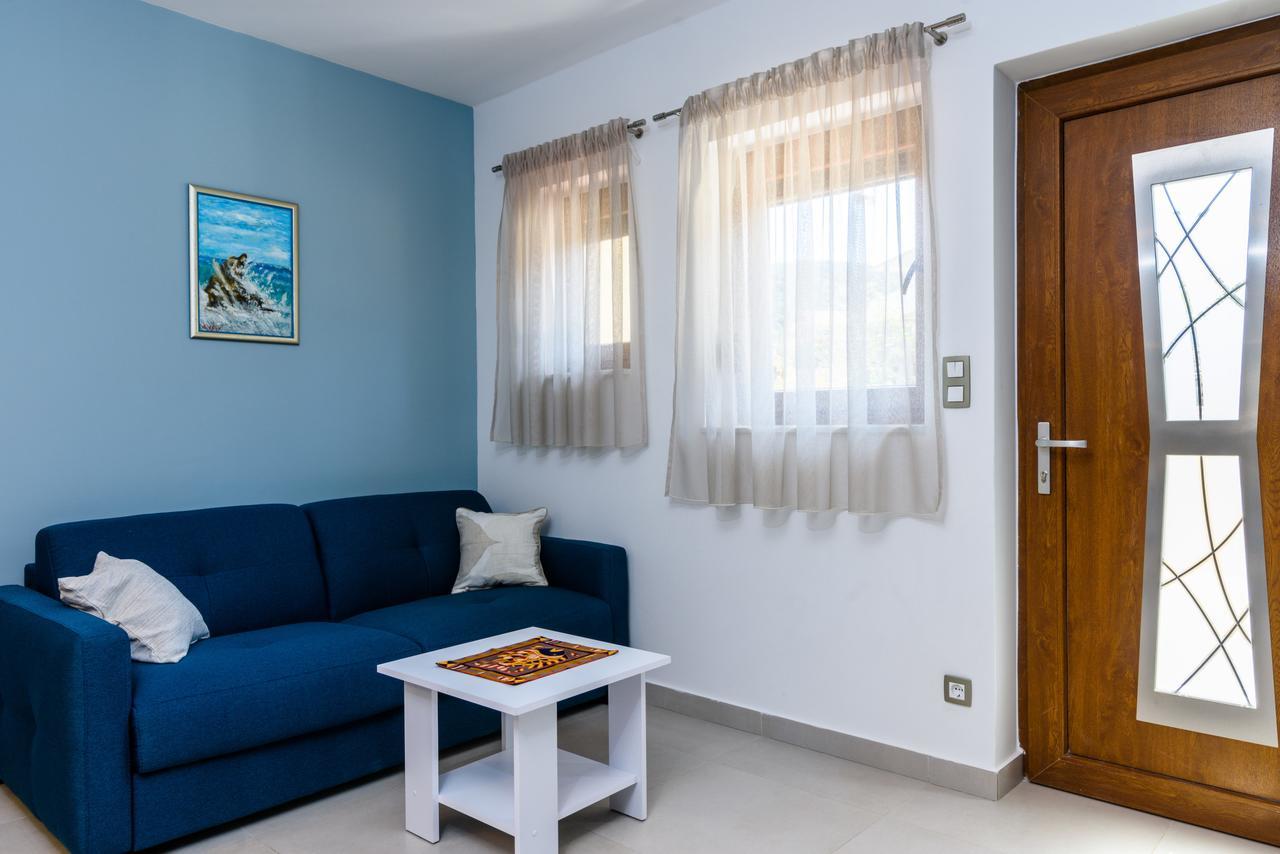 Apartmani Marko I Ana Marina Dış mekan fotoğraf