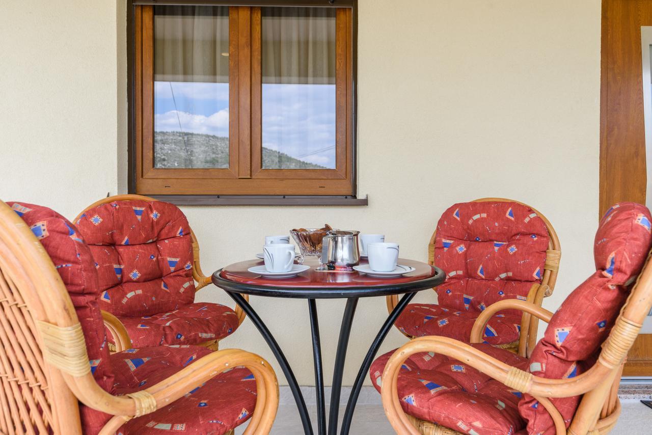 Apartmani Marko I Ana Marina Dış mekan fotoğraf