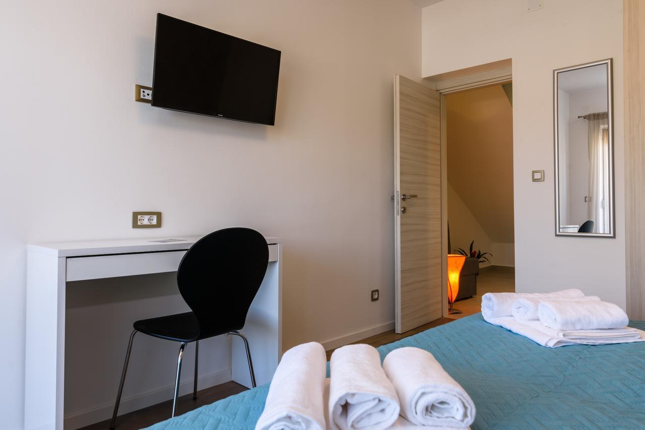 Apartmani Marko I Ana Marina Dış mekan fotoğraf
