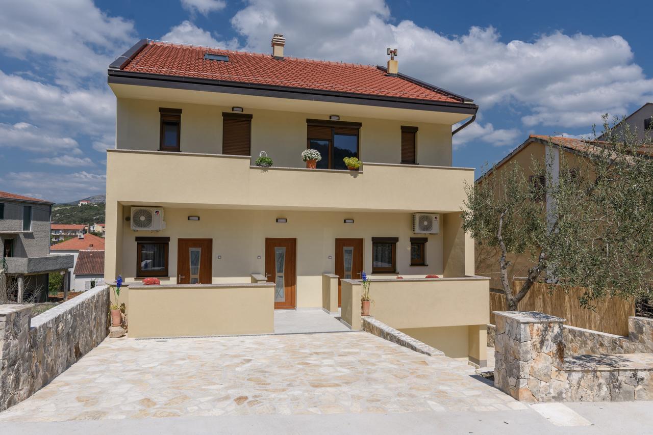Apartmani Marko I Ana Marina Dış mekan fotoğraf
