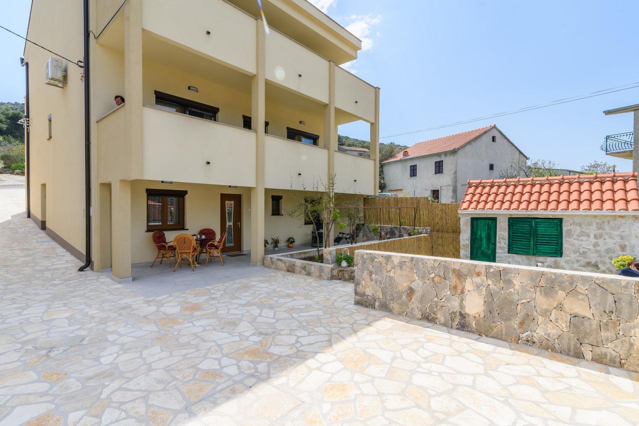 Apartmani Marko I Ana Marina Dış mekan fotoğraf