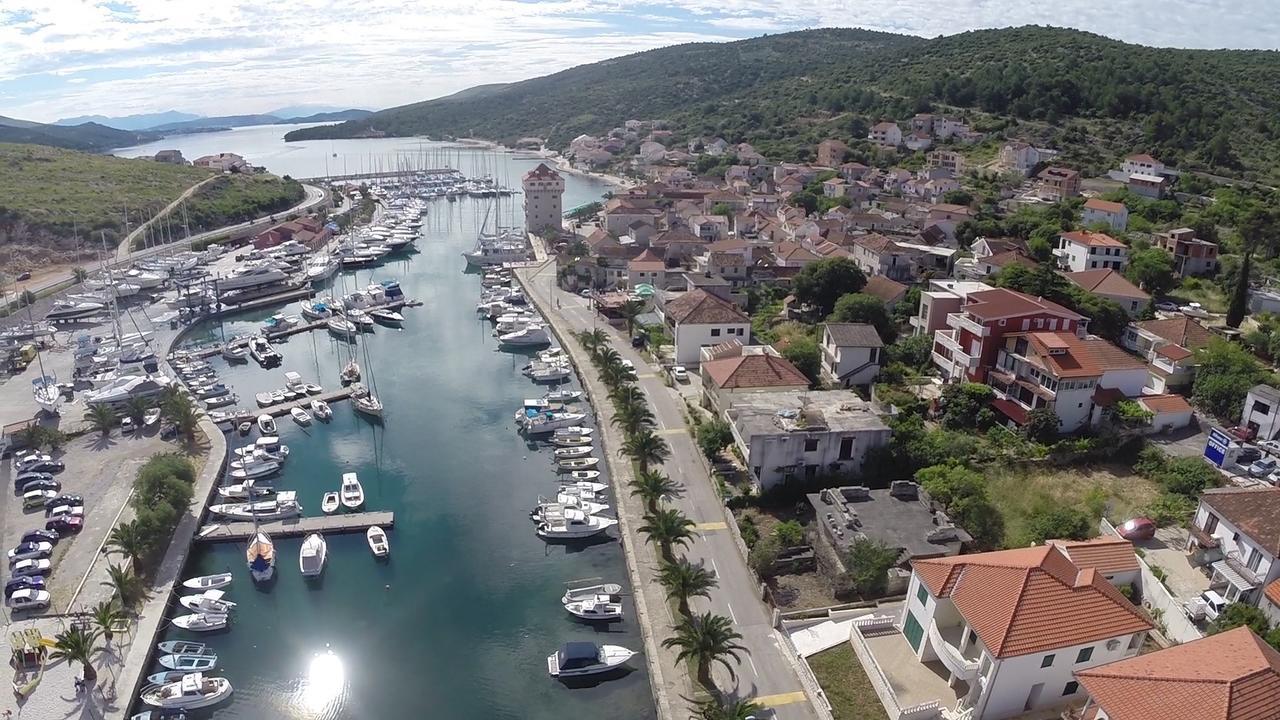 Apartmani Marko I Ana Marina Dış mekan fotoğraf